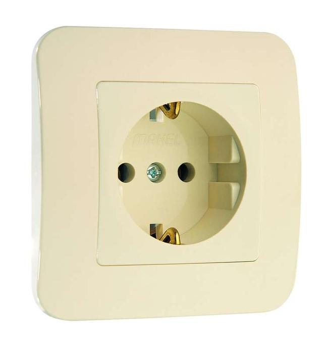 Розетка 1-м СП Lillium 16А IP20 с заземл. крем./крем. Makel 70228